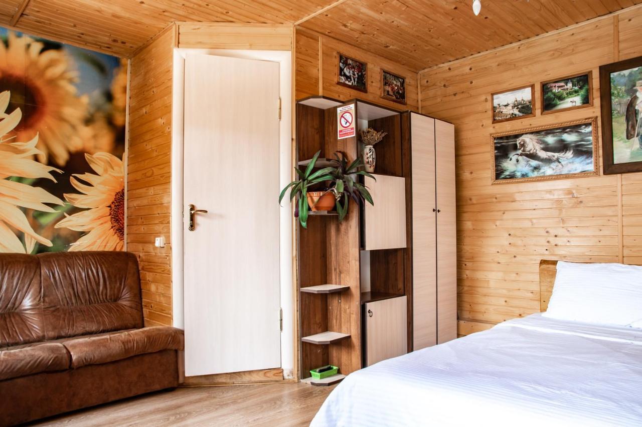 Bilya Richky Hotel Kamenets-Podolsk Eksteriør bilde
