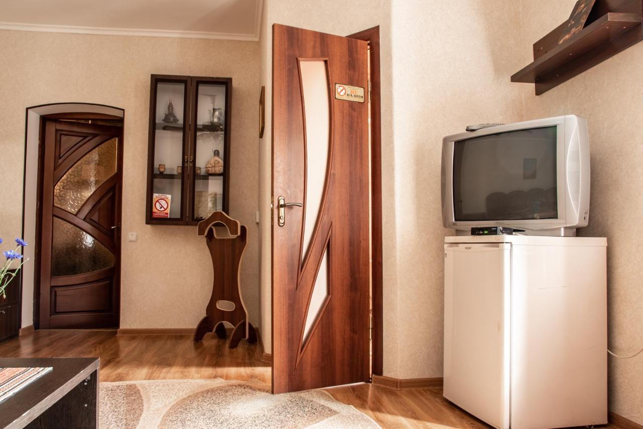 Bilya Richky Hotel Kamenets-Podolsk Eksteriør bilde